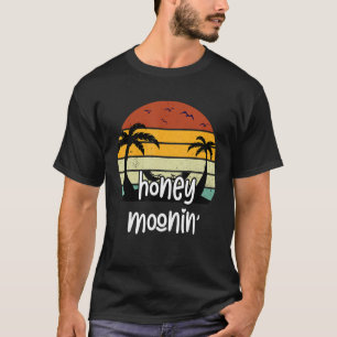 Camiseta Honeymoonin Beach Honeymoon Men Women Cou