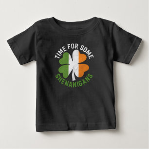 Camiseta Hora de Algumas Travessuras Trevo Dia de São Patrí
