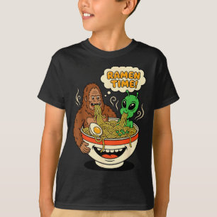 Camiseta Hora de Ramen engraçado pé grande e alienígena sor