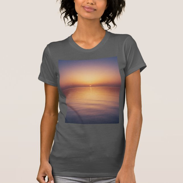 Camiseta Horizonte de Paz Divina (Frente)