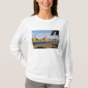Camiseta Horizonte e rio da pitoresca cidade de Inverness