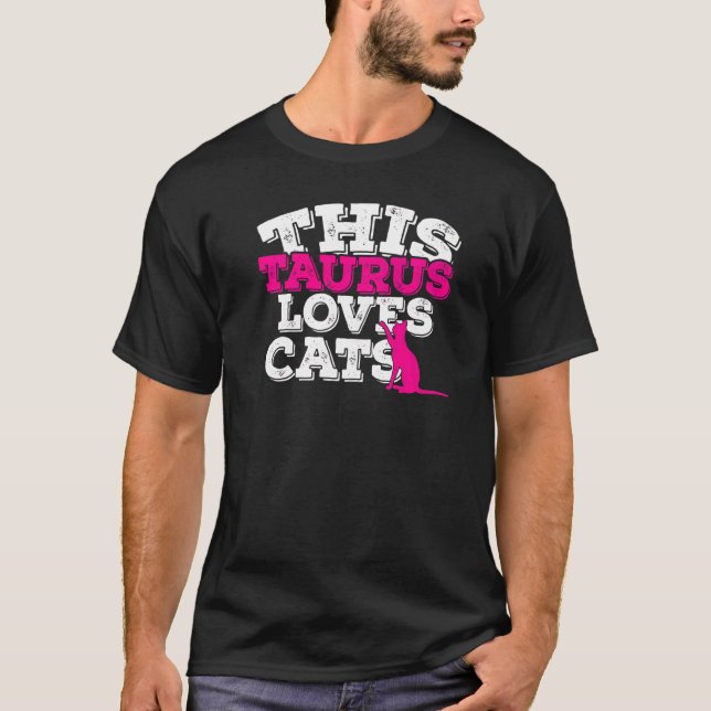 Camiseta Horoscópio Sinal Zodíaco Taurus ama Gatos (Frente)