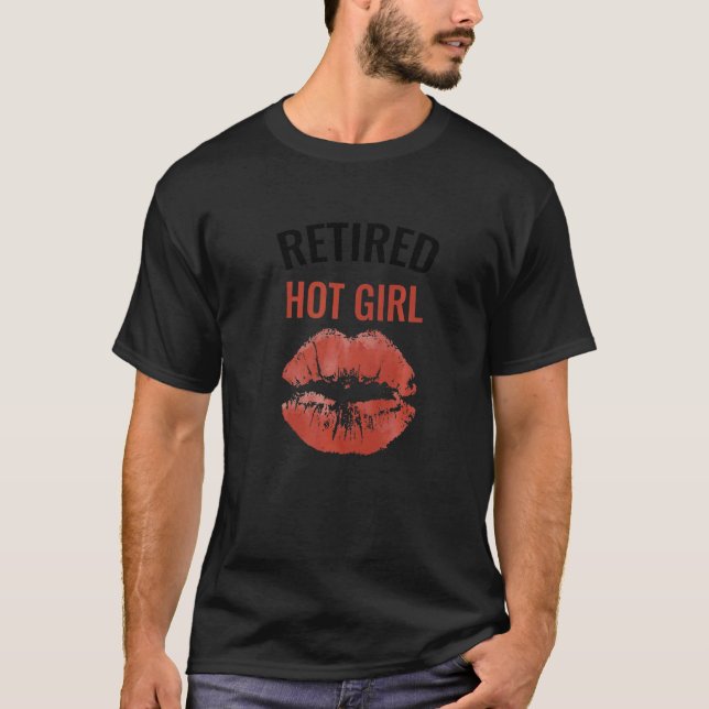 Camiseta Hot Girl aposentada (Frente)