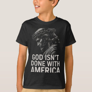 Camiseta Hugvyn Deus Não Terminou Com A Fé Cristã Americana