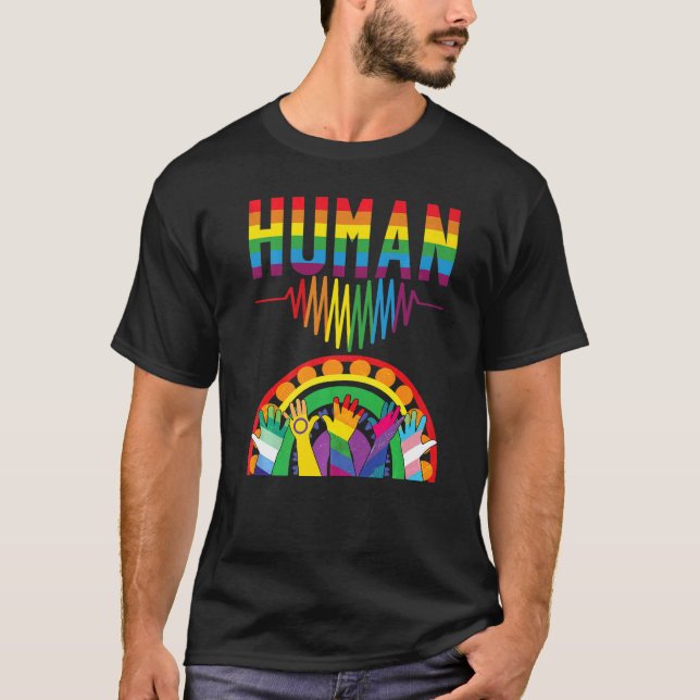 Camiseta Humano com batimento cardíaco e mãos com bandeiras (Frente)