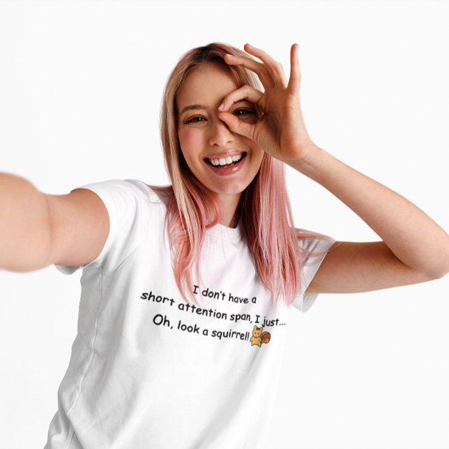 Camiseta Humor de Esquilo de Atenção Curta (Criador carregado)