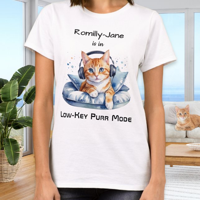 Camiseta Humor de Gato Funny Watercolor Personalizado (A funny personalized t-shirt with picture of a cat chilling out with headphones)