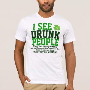 Camiseta Humor do bebendo do dia de St Patrick engraçado