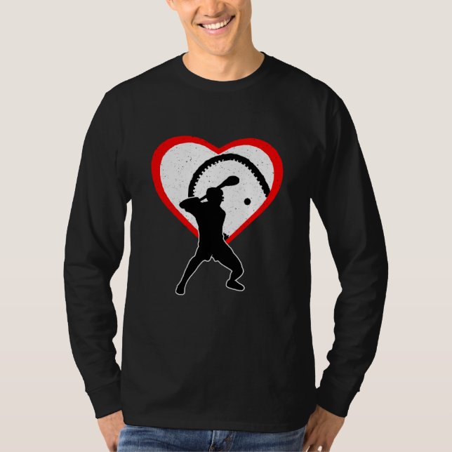 Camiseta Hurling Heart Sport Love Anti Valentines Day (Frente)