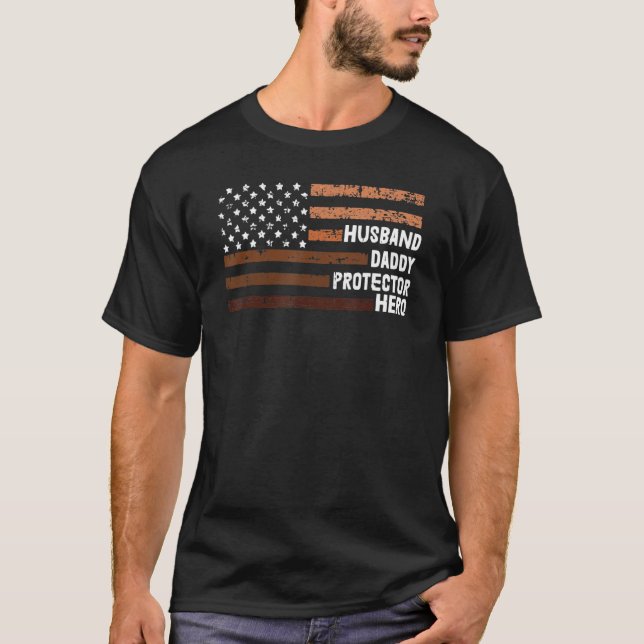 Camiseta Husband Daddy Protector Hero Father s Day Men Wome (Frente)