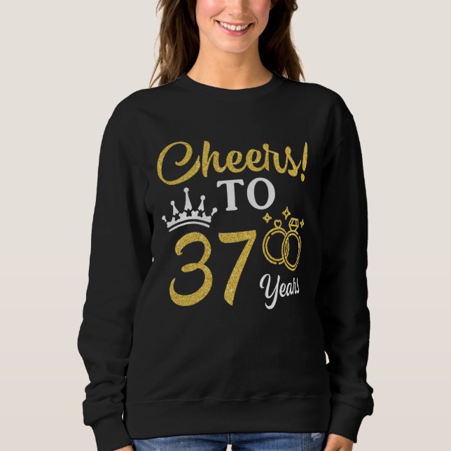 Camiseta Husband Wife Drinking Beer Wine Cheers To 37 Years (Frente)