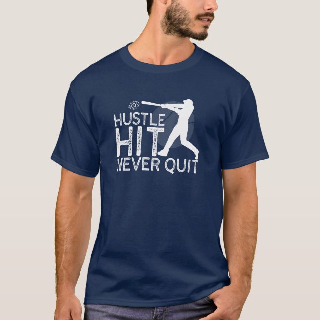 Camiseta Hustle HIT Nunca SAIU do Baseball Lover (Frente)