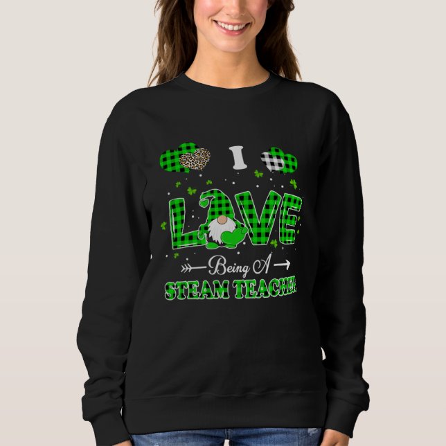 Camiseta I Love Being STEAM Teacher Gnome Leopard Patricks  (Frente)