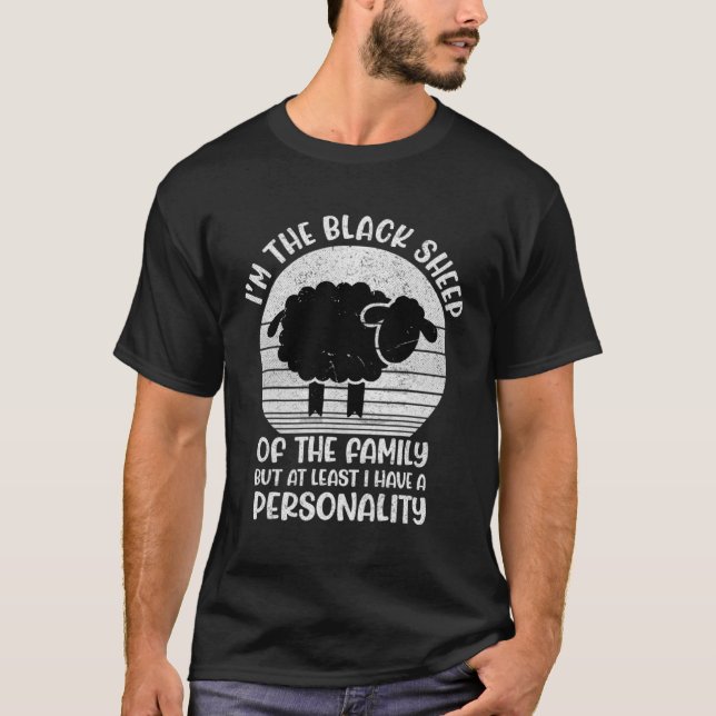 Camiseta I m the black sheep of the family i have a persona (Frente)
