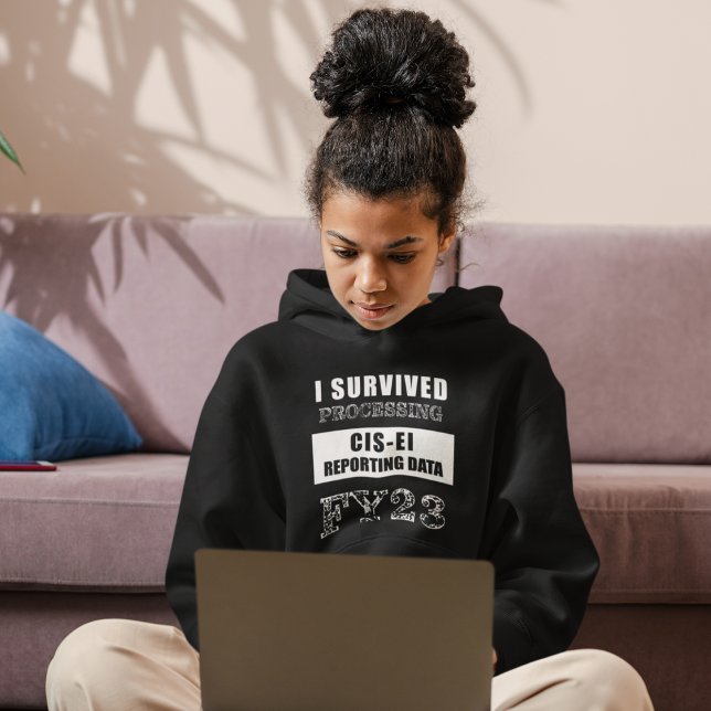 Camiseta I Processamento Sobrevivente de Dados de Relatório (Criador carregado)
