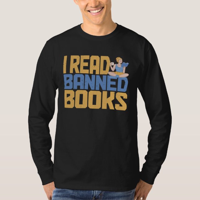 Camiseta I Read Banned Books (Frente)