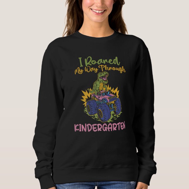 Camiseta I roared my Way thorugh Kindergarten   (Frente)