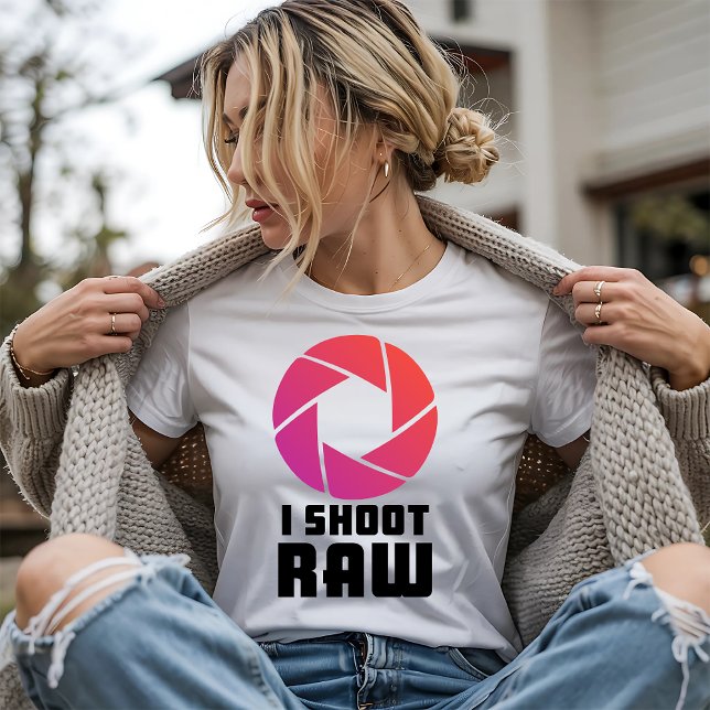 Camiseta I Shoot Raw (Criador carregado)
