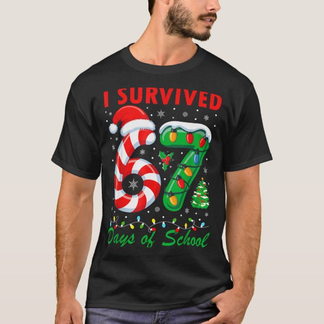 Camiseta I Survived 67 Days Of School Christmas Candy Cane  (Frente)