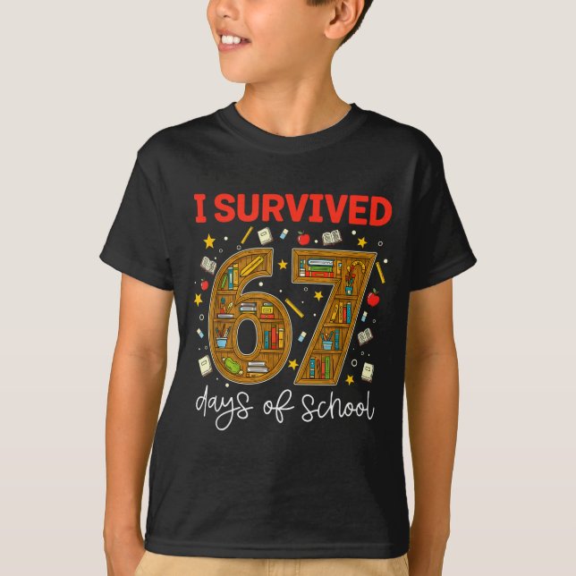 Camiseta I Survived 67 Days Of School Funny Meme Teacher St (Frente)