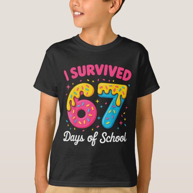 Camiseta I Survived 67 Days Of School Funny Meme Teacher St (Frente)