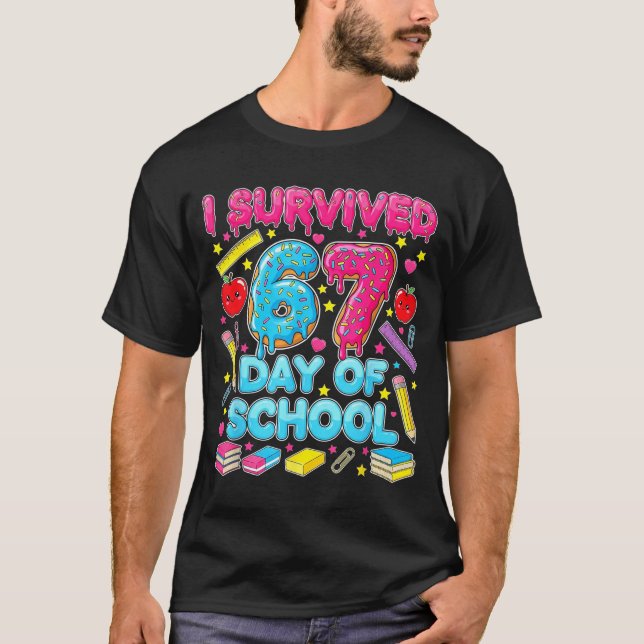 Camiseta I Survived 67 Days Of School Six Seven Meme Teache (Frente)