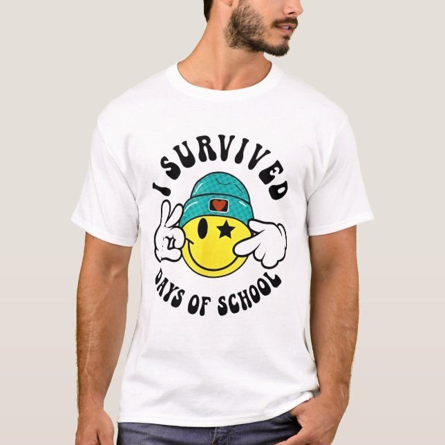 Camiseta I Survived 67 Days of School Teachers Students Six (Frente)