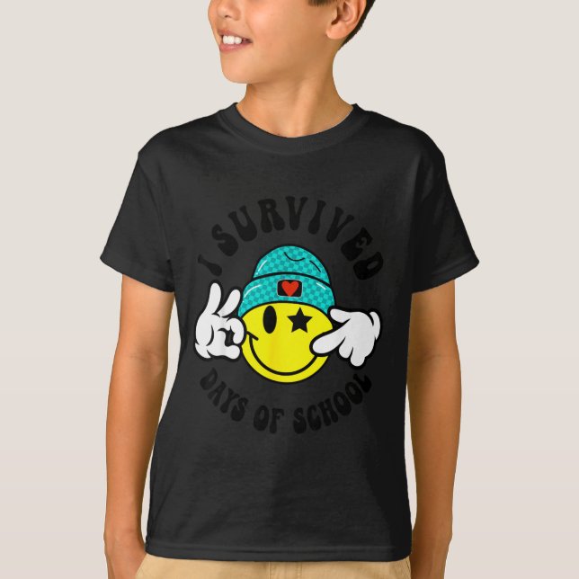 Camiseta I Survived 67 Days Of School Teachers Students Six (Frente)