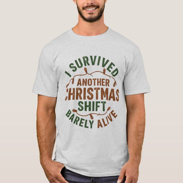 Camiseta I Survived Another Classroom Christmas (Frente)