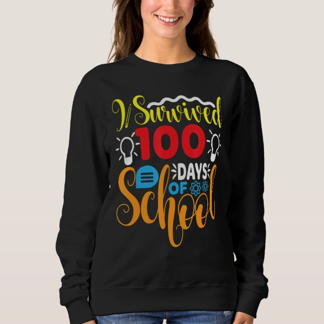 Camiseta I Survived First Days Of School Funny Student Teac (Frente)