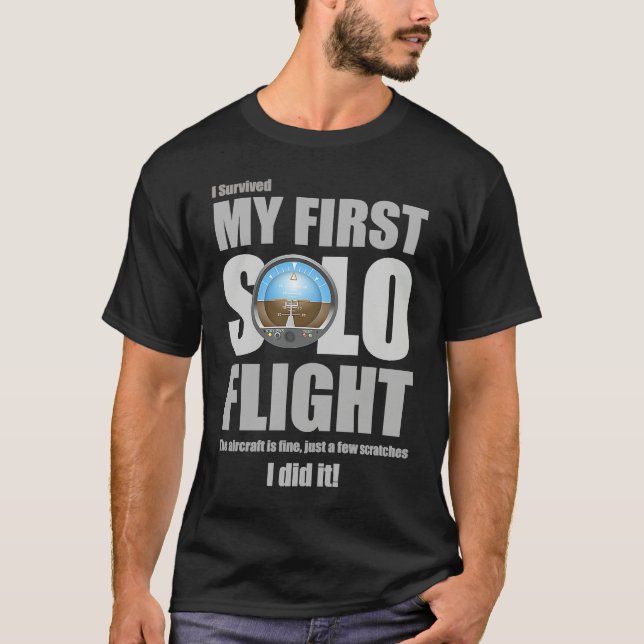 Camiseta I Survived My First Solo Flight (Frente)