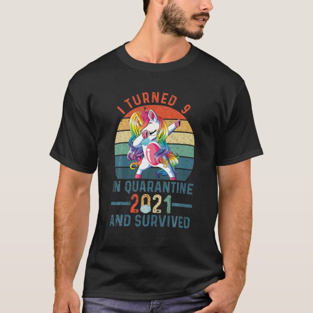 Camiseta I turned 9 In quarantine 2022 (Frente)