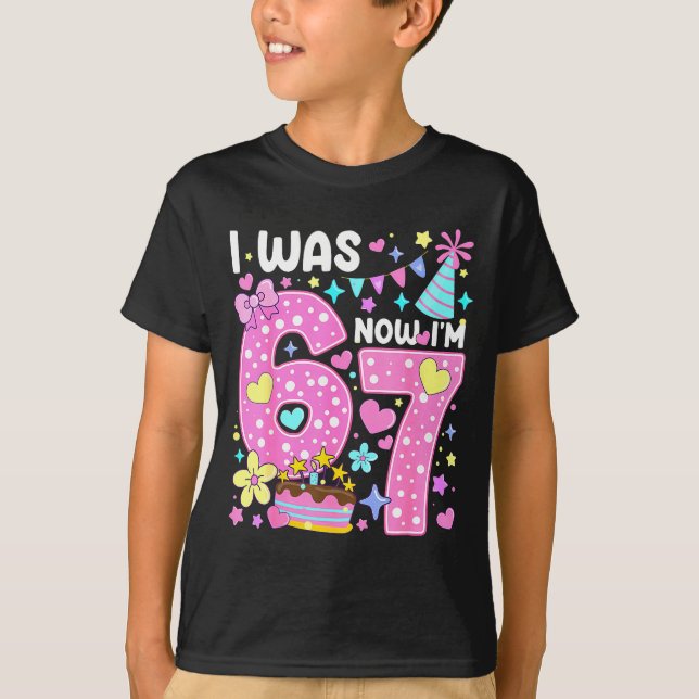 Camiseta I Was 6 Now I'm 7 7th Birthday Girl Nk Coquette Bo (Frente)