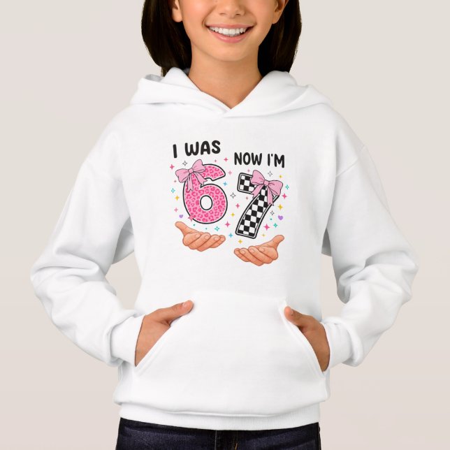 Camiseta I was 6 now I'm 7 cute birthday numbers (Frente)
