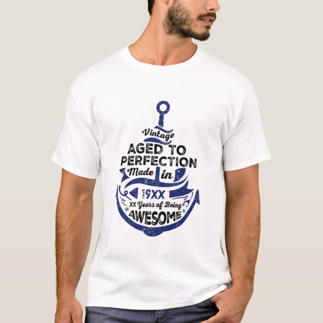 Camiseta Idade à perfeição aflige qualquer idade (Frente)