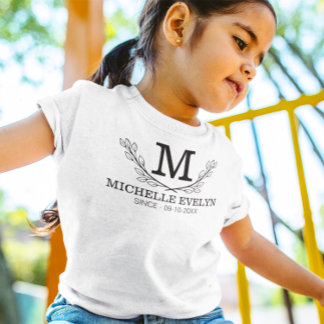 Camiseta Idade do Monograma Personalizado de Nome Preto e B