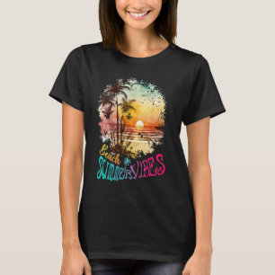 Camiseta Ideia de Férias de Vibrações de Verão na Praia