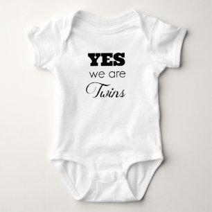 Camiseta Ideias gêmeas do presente do bebê 'sim nós somo