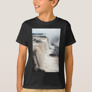 Camiseta iguazu cai no Brasil