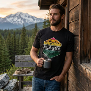 Camiseta Ilustração Cênica do Pôr do Sol Vintage no Alasca
