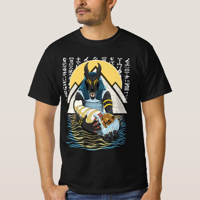 Camiseta Ilustração de Deus Egípcio Anubis (Frente)