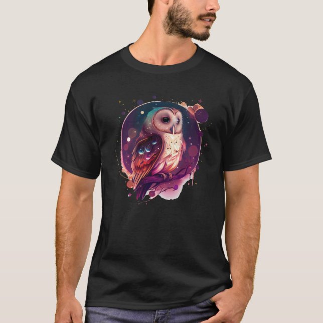 Camiseta Ilustração de Elementos Celestiais de Coruja Fofa (Frente)