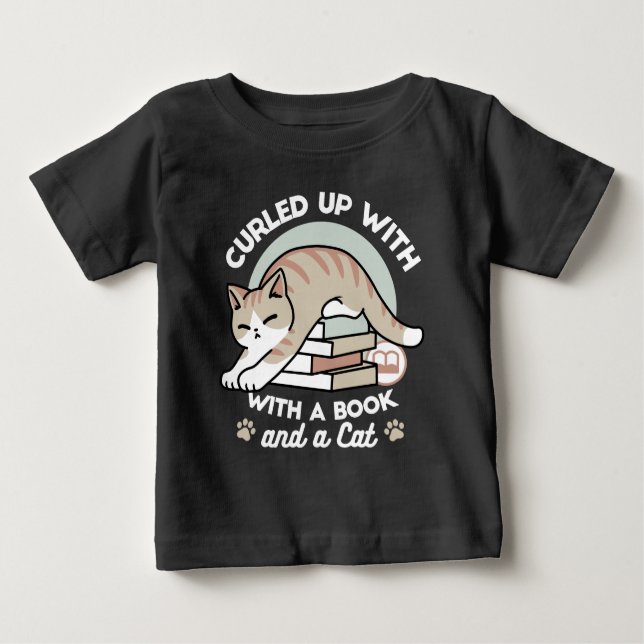 Camiseta Ilustração de Gato do Livro ao Longo - Enrolada e  (Frente)