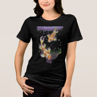Camiseta Ilustração de Lago de Peixes Koi Japoneses Estétic