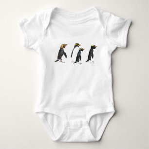 Camiseta Ilustração de quatro pinguins