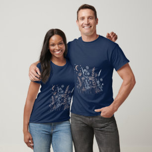 Camiseta Ilustração Floral de Boho Noturna – Lua, Estrelas