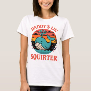 Camiseta Ilustração Retro de Baleia 'Daddy's Lil Squirter'