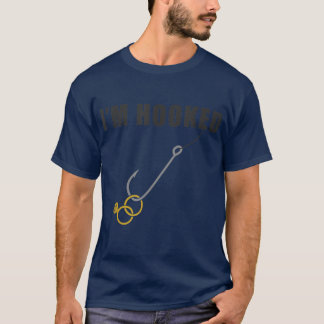Camiseta Im Hooked Engagement Ring Marriage Proposal Fishin