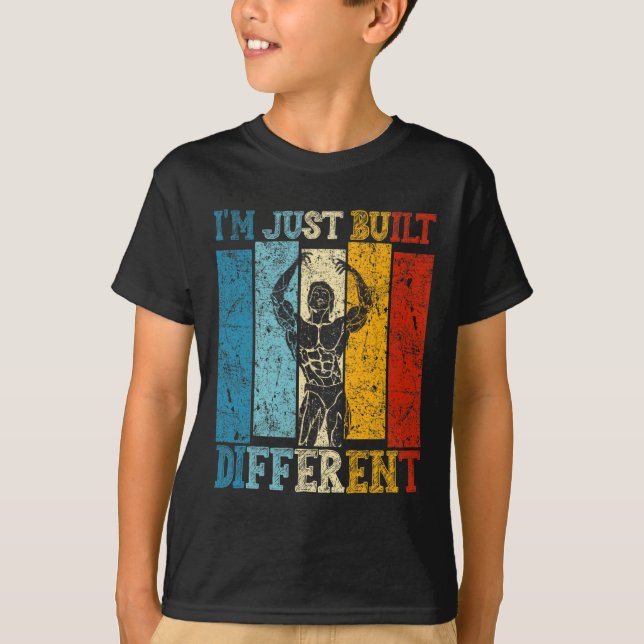 Camiseta I'm Just Built Different - Fitness Bodybuilding Gy (Frente)