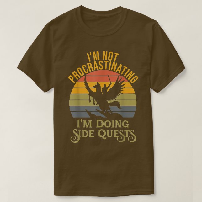 Camiseta I'm not procrastinating I'm doing Side Quests  RPG (Frente do Design)